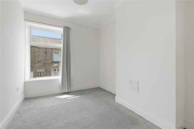 3 bed Terraced for sale Image 7