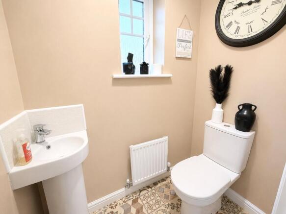 2 bed Semi-Detached for sale Image 9