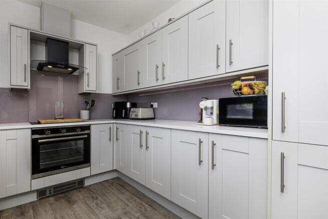 3 bed Semi-Detached for sale Image 10