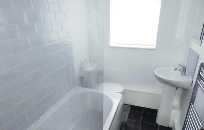 5 bed Block of Apartments for sale Image 12