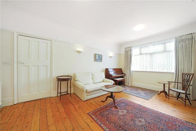Hornsey Lane Gardens, London, N6 photo 4