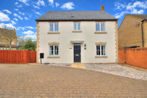38, Saltwood Avenue, Kingsmead, Milton Keynes MK4 4HP