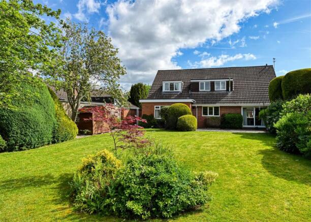 73 Cranmere Avenue-4.jpg