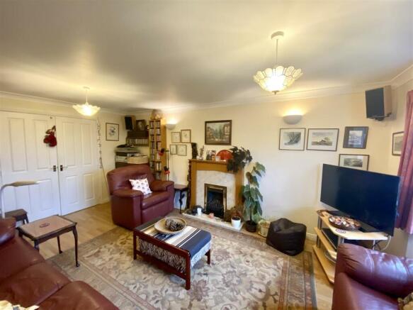 SITTING ROOM