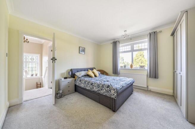 3 bed Semi-Detached for sale Image 12