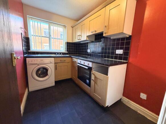 St Annes Court, St Annes Road, Blackpool, FY4 2DS photo 3