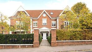 11, Dorchester Mansions, Cross Road, Sunningdale, Ascot SL5 9SG