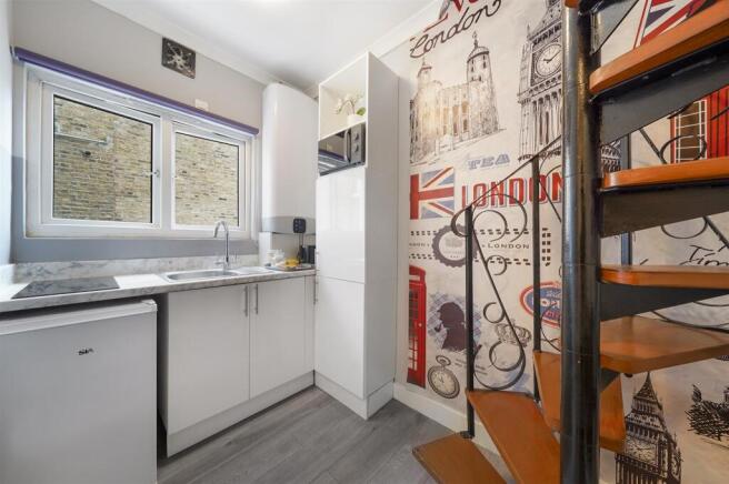 Modern fitted kitchen