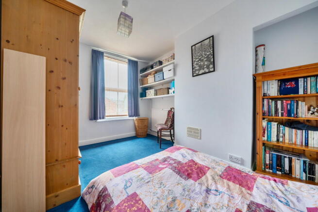 3 bed Terraced for sale Image 12