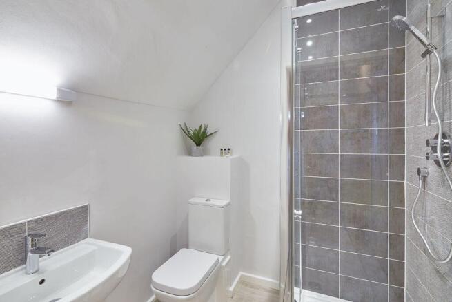 4 bed Town House for sale Image 7