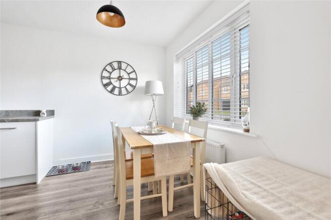 3 bed Semi-Detached for sale Image 7