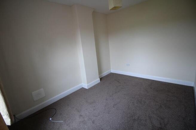 Middle Bedroom