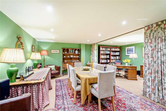 4 bed Semi-Detached for sale Image 8