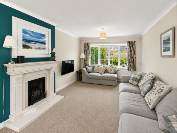 4 bed Detached for sale Image 6