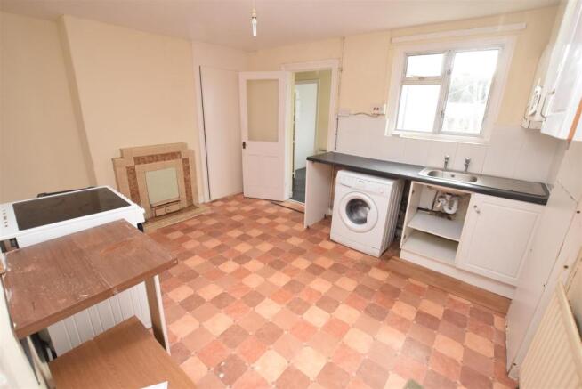 Kitchen.JPG