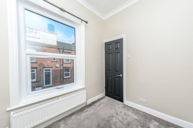 2 bed Terraced for sale Image 8