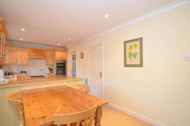 Kitchen/Breakfast Room