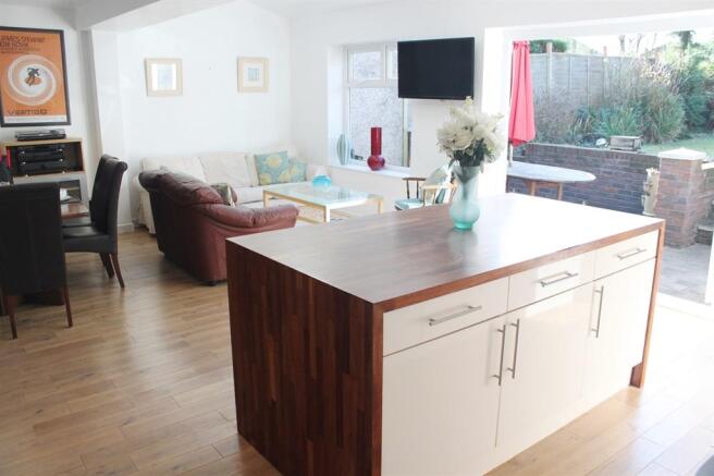 Sitting/ Dining Room