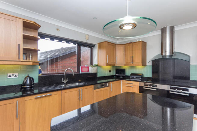 Kitchen/breakfast ro