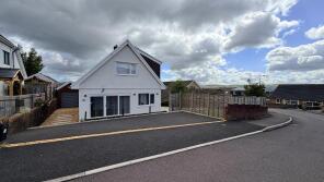 54, Chester Close, Heolgerrig, Merthyr Tydfil CF48 1SW