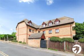 6, 371 Balmoral Court, Baring Road, London SE12 0EE