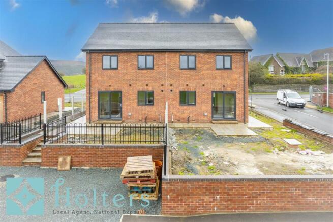 2 and 3 Maeshendre Exterior-5.jpg