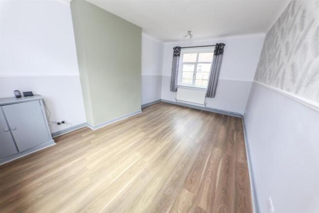 3 bed House for sale Image 5