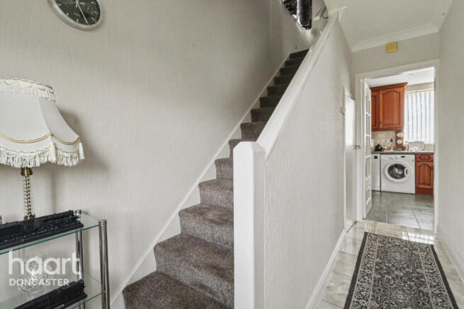 3 bed Semi-Detached for sale Image 5
