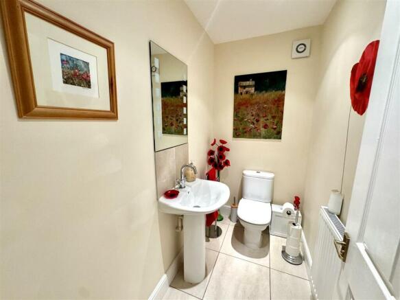 CLOAKROOM/WC