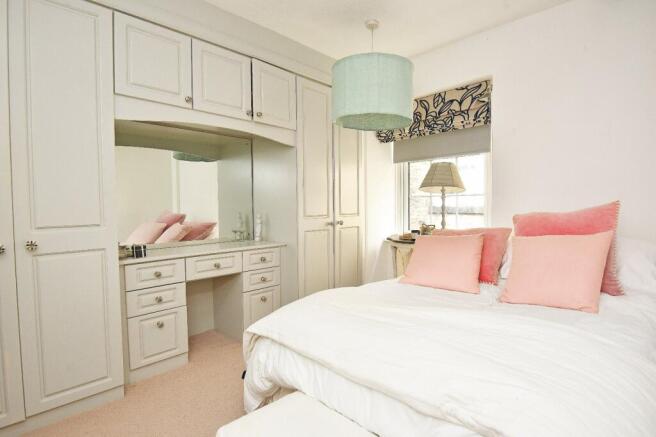 2 bed Semi-Detached for sale Image 9