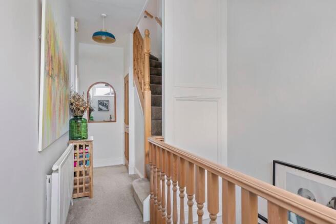 4 bed Semi-Detached for sale Image 11