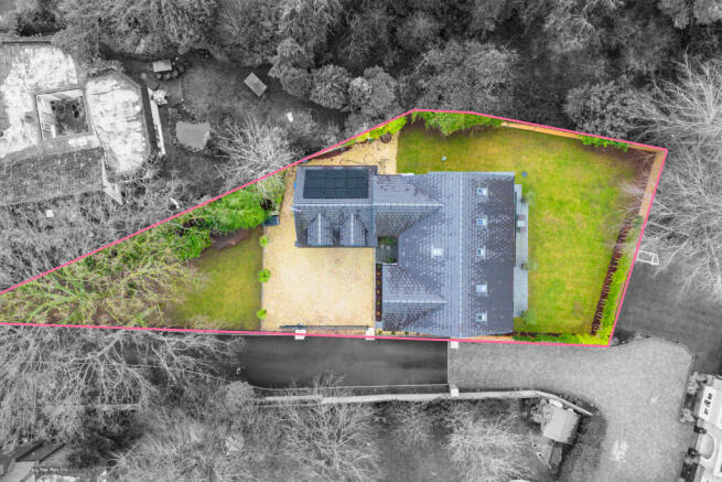 7 bed Detached for sale Image 4