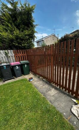 outside pic 7 hun...