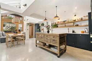 14, Harberson Road, London SW12 9QW