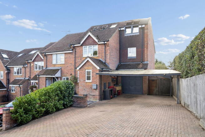 5-bed terraced on Neild Way, Rickmansworth, WD3 8RW, £795,000