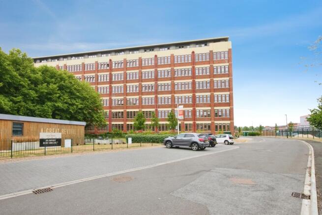 2 bed Apartment for sale Image 10