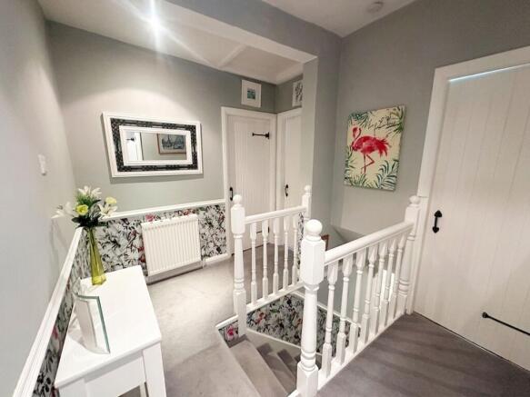 3 bed Cottage for sale Image 8