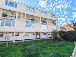 4, Vaagso Close, Plymouth PL1 4DD