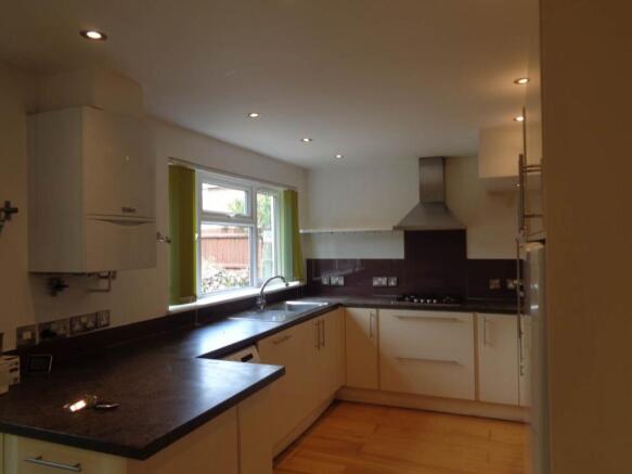 Pelham Close Kitchen