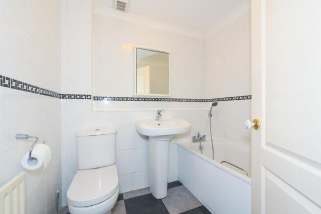 (Rightmove)  (19 of 26).jpg