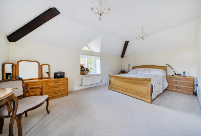 1371251-16-68f8c9...