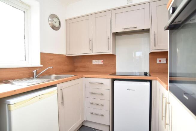 1 bed Flat for sale Image 4