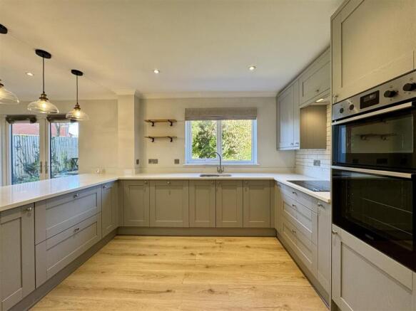 Martins Road, Caerwent, Caldicot photo 4