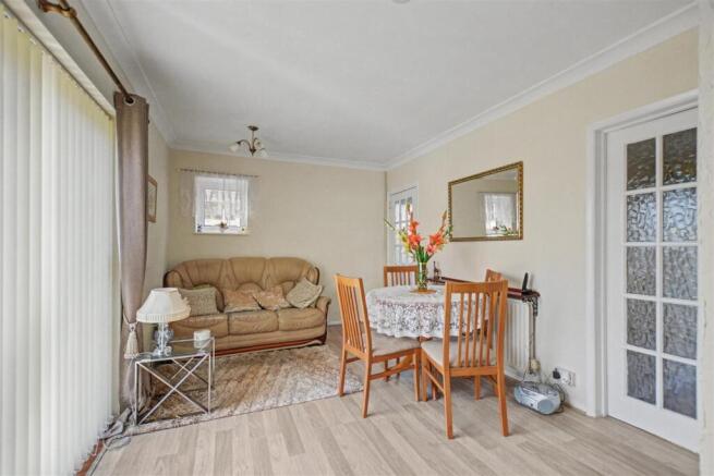 Dining Room_2.jpeg