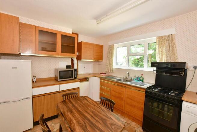 Kitchen/ Breakfast Room