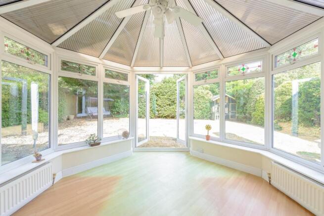 8352039-interior10-800.jpg