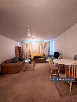 02_cover_living_area