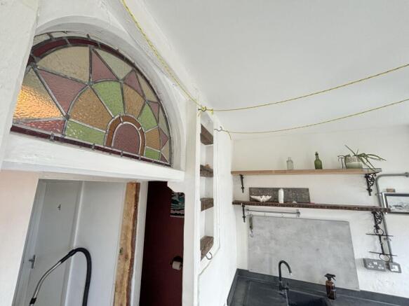 1 bed Flat to rent Image 12