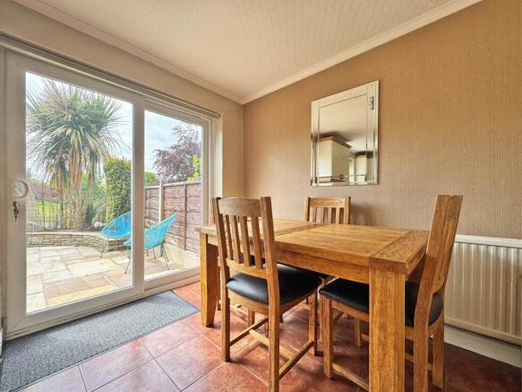 3 bed Semi-Detached for sale Image 6