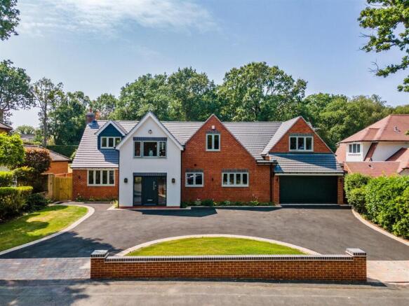 9 Woodside Way_2.jpg